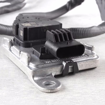 X10000330 NOX جهاز استشعار النيتروجين والأكسجين 12 فولت لمحرك YUNNEI D19TCIE الأصلي الأصلي