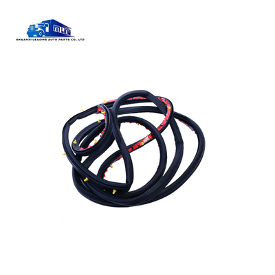 شريط غطاء الباب الأمامي الأيسر المطاطي لأجزاء شاحنات فوتون OEM NO F1B18061200034A1916